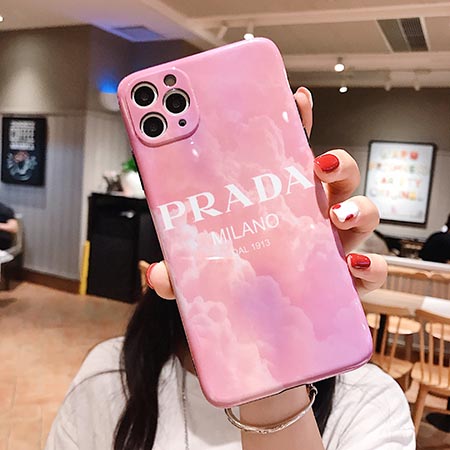 スマホケース、シンプルなおしゃれ感だけでなく、軽くて持ちやすいです ピンク prada iPhone12/12pro/12max/12pro maxケース 代金引換をご利用できます