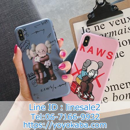 Kaws iphone11pro max カバー