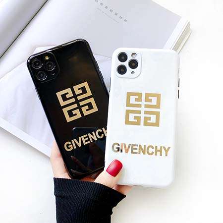 Givenchy iPhone11ケース