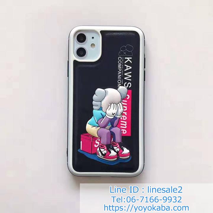 人気アイテム iphonexs max kaws 携帯ケース