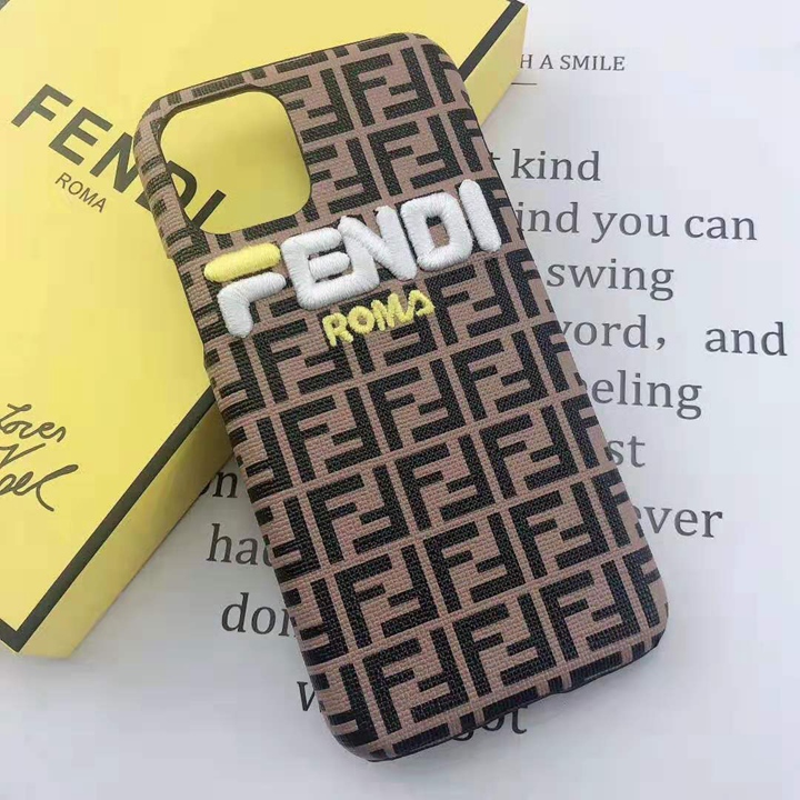 フェンディ iPhone11pro Maxケース 刺繍風