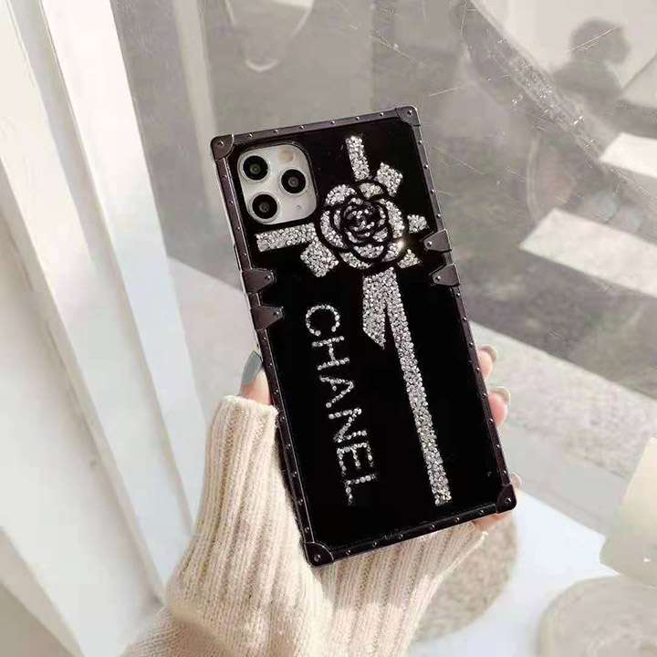 シャネル セレブ愛用 iphone12pro max携帯ケース